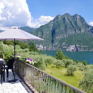 Vakantiehuis Casa Emilia Riva di Solto